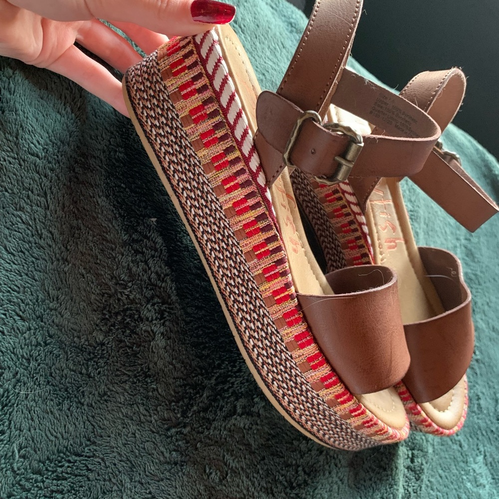 Blowfish sandals size 7 1/2